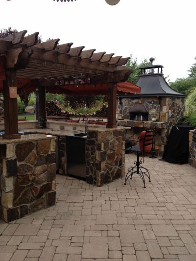 Raysco - Outdoor Bar and Fireplace
